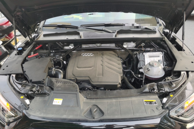 Audi Q5L 2023 car image #22