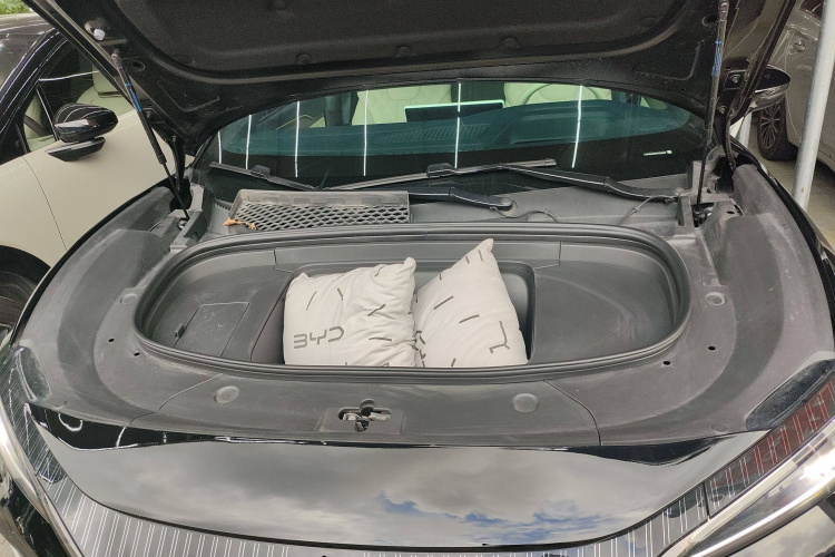 BYD SongL EV 2024 car image #22