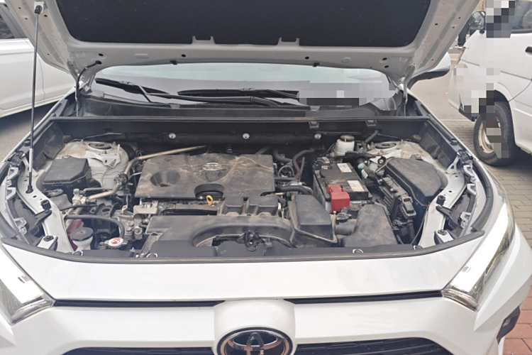 Toyota RAV4 (Imported) 2024 immagine di auto #22