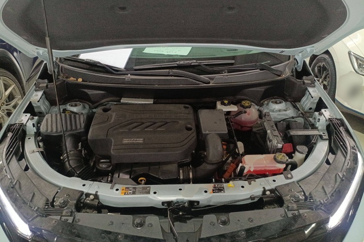 Chevrolet Equinox Plus 2024 car image #22