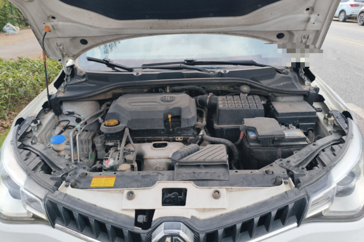 MG GT 2016 car image #22