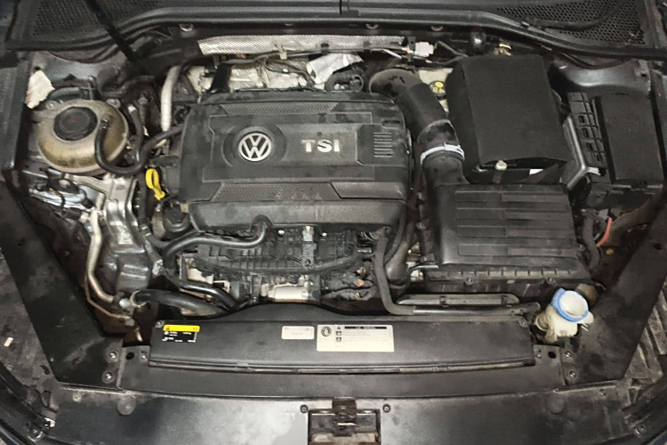 Volkswagen Passat Variant 2018 immagine di auto #22