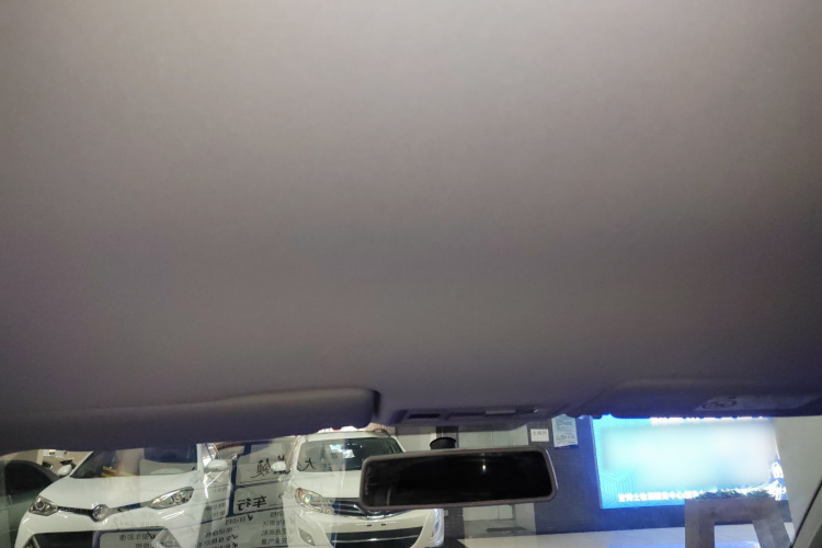 Volkswagen C-Trek 2019 immagine di auto #22