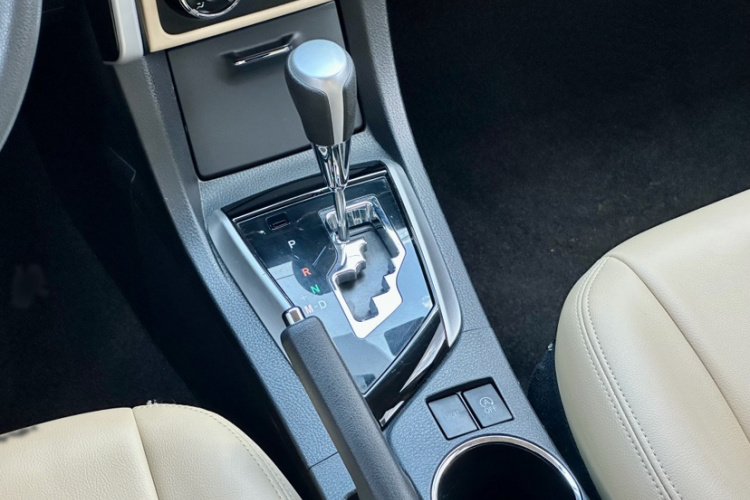 丰田 卡罗拉 2018 汽车图片 #22