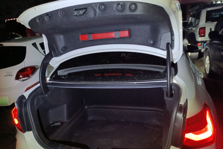 BMW 1 Series M 2023 #22 BMW 1 Series M 2023 immagine di auto #22