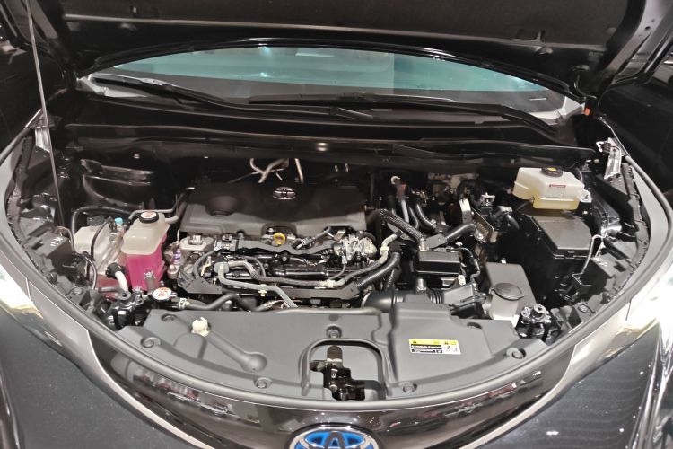 Toyota Granvia 2023 immagine di auto #22