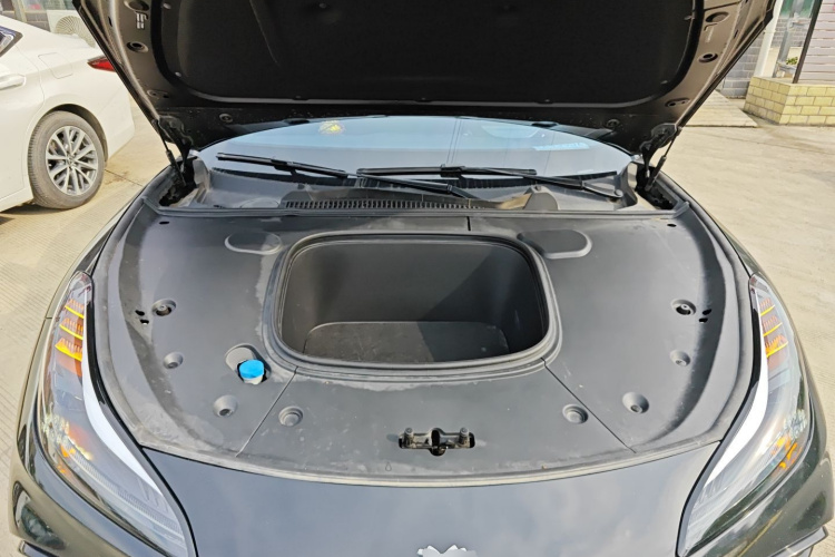 哪吒汽车 哪吒GT 2023 汽车图片 #22