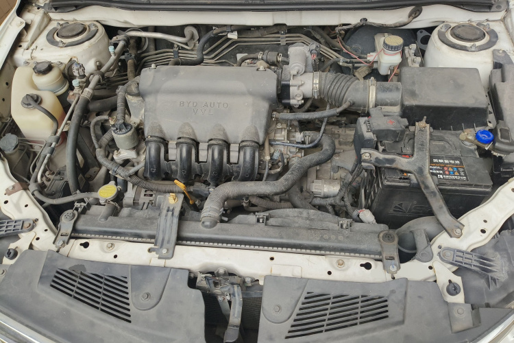 BYD F3 2018 car image #22