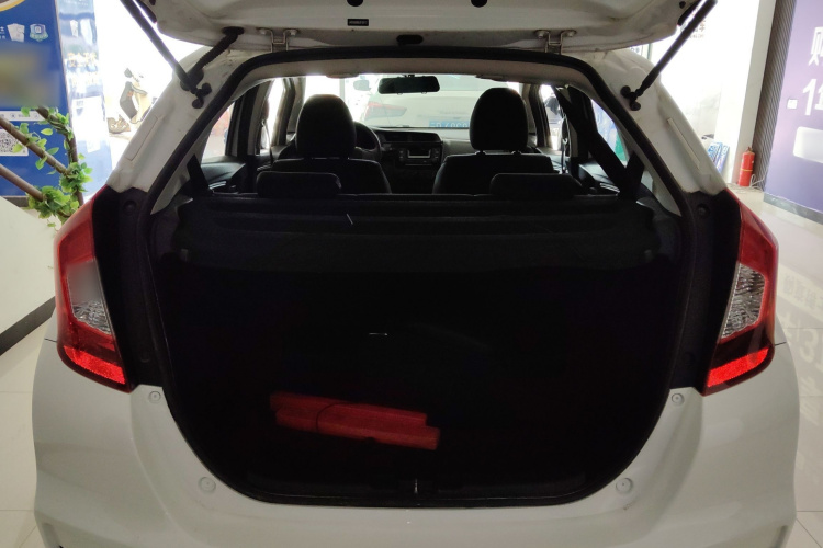 Honda Fit (Imported) 2018 car image #22