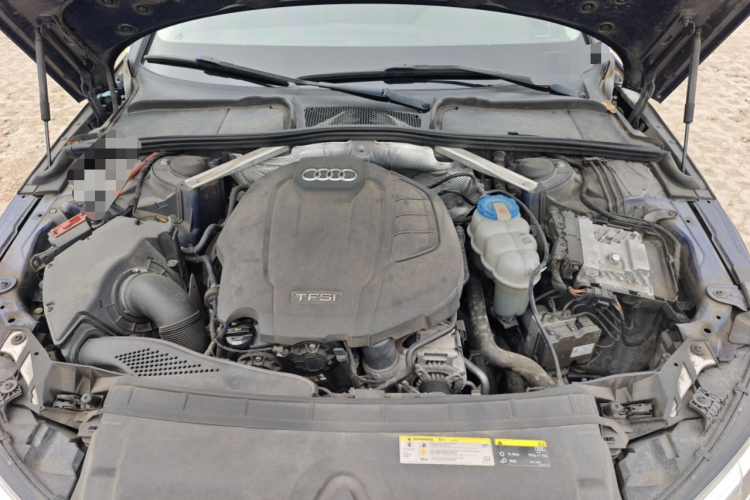 Audi A4 2017 car image #22