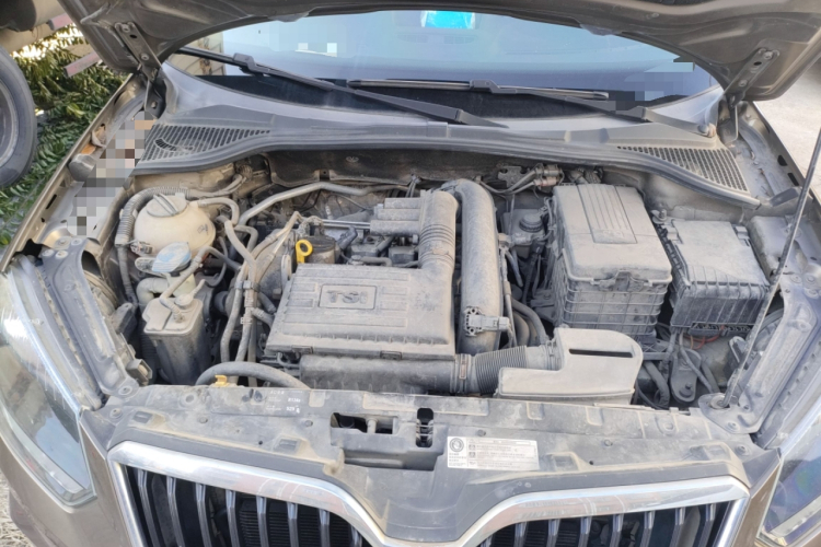 Skoda Yeti (Imported) 2014 car image #22