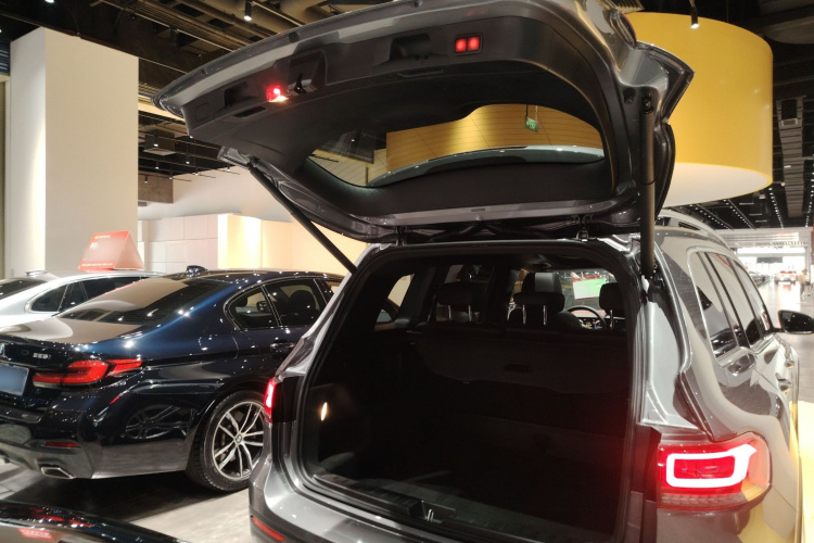 Mercedes-Benz GLB Class 2022 #22 Mercedes-Benz GLB Class 2022 car image #22