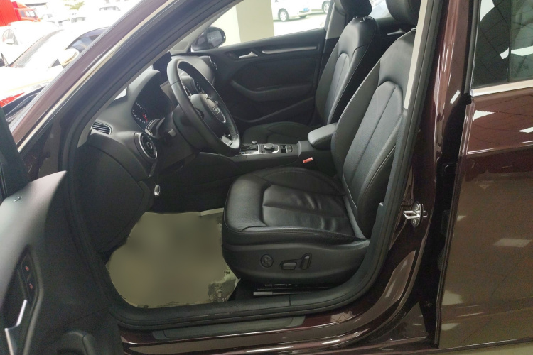 Audi A3 2015 car image #22