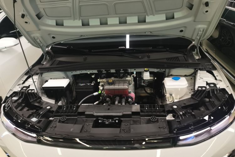 零跑汽车 零跑B01 2025 汽车图片 #22