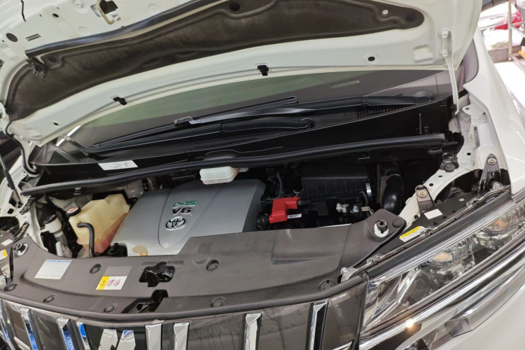 丰田 埃尔法 2018 汽车图片 #22