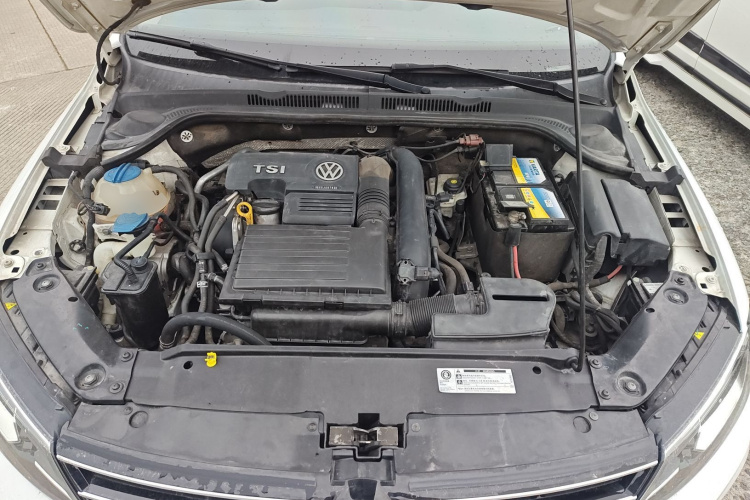 Volkswagen Sagitar 2018 immagine di auto #22