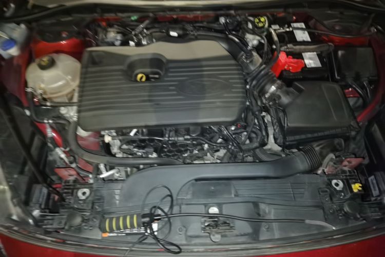 Ford Escape 2022 immagine di auto #22