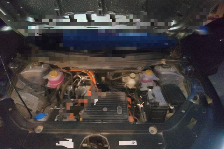 哪吒汽车 哪吒X 2023 汽车图片 #22