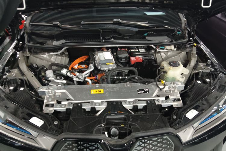 BMW i5 M60 2022 car image #22