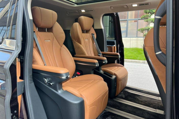 HongQi HQ9 PHEV 2024 car image #22