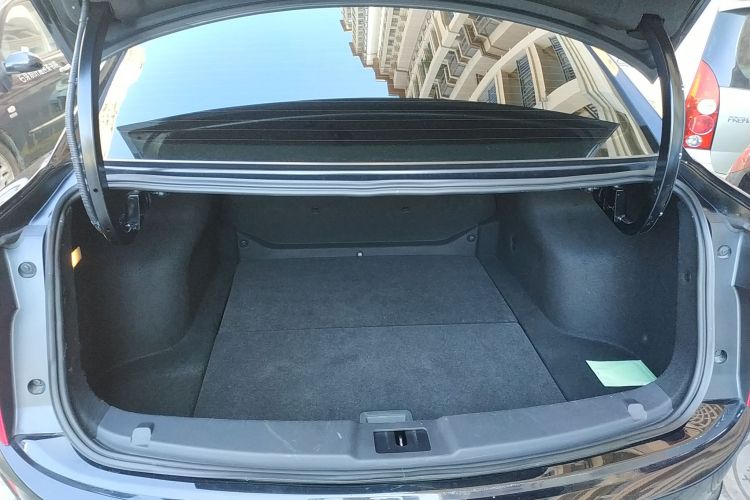 HongQi E-QM5 2022 immagine di auto #22