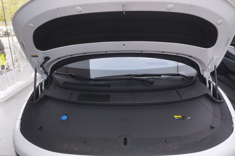 Li i8 2025 изображение автомобиля #22