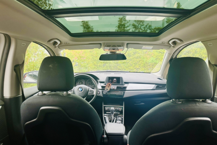 BMW 2 Series Tourer 2017 car image #22