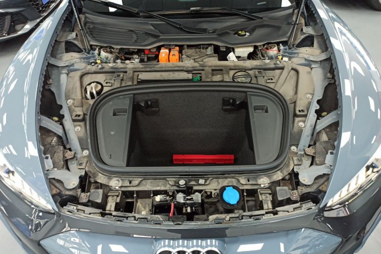 Audi e-tron GT 2024 #22 Audi e-tron GT 2024 صورة سيارة #22