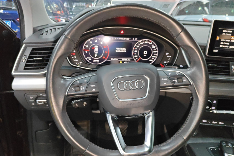 Audi Q5L 2018 imagem de carro #22