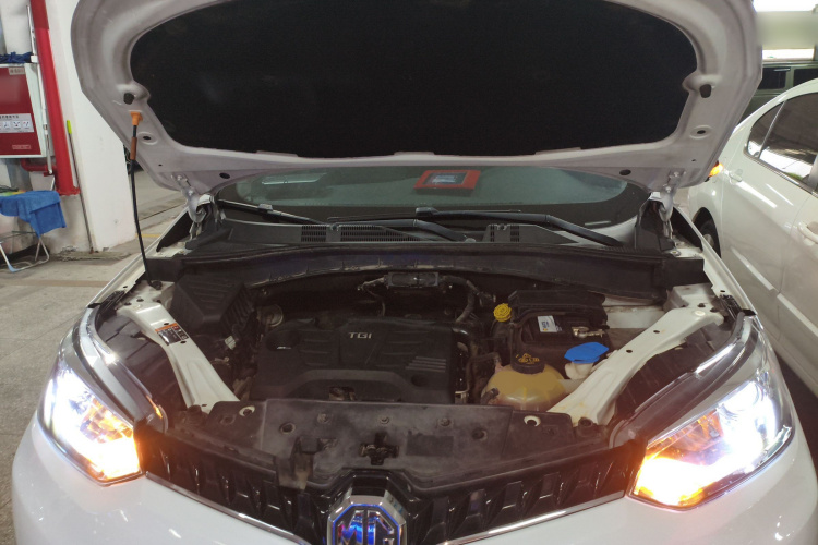 MG GS 2016 صورة سيارة #22