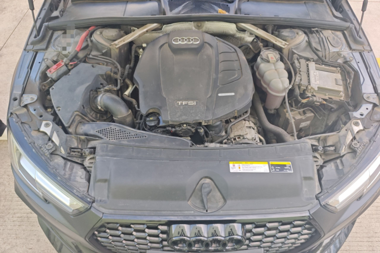 Audi A4L 2019 car image #22