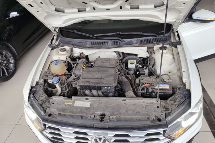 Volkswagen C-Trek 2018 immagine di auto #22