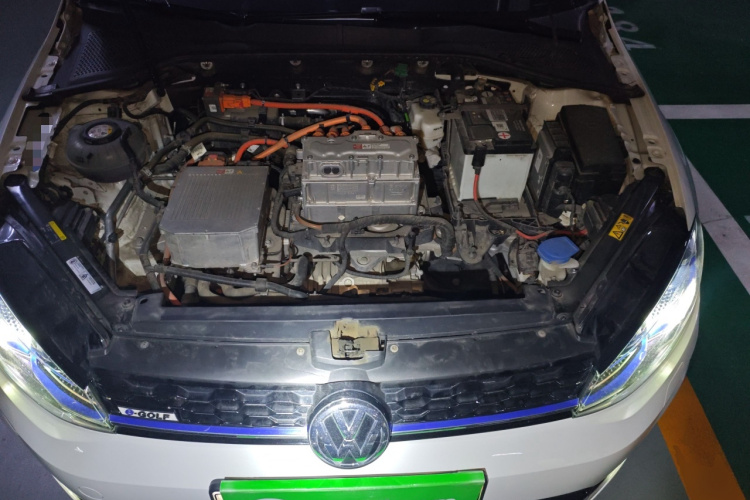 Volkswagen Golf Pure Electric 2020 imagen de coche #22