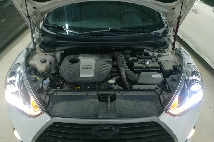 Hyundai Veloster 2015 #22 Hyundai Veloster 2015 car image #22