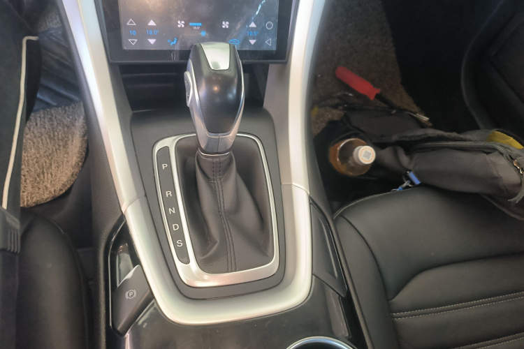 福特 蒙迪欧 2015 汽车图片 #22