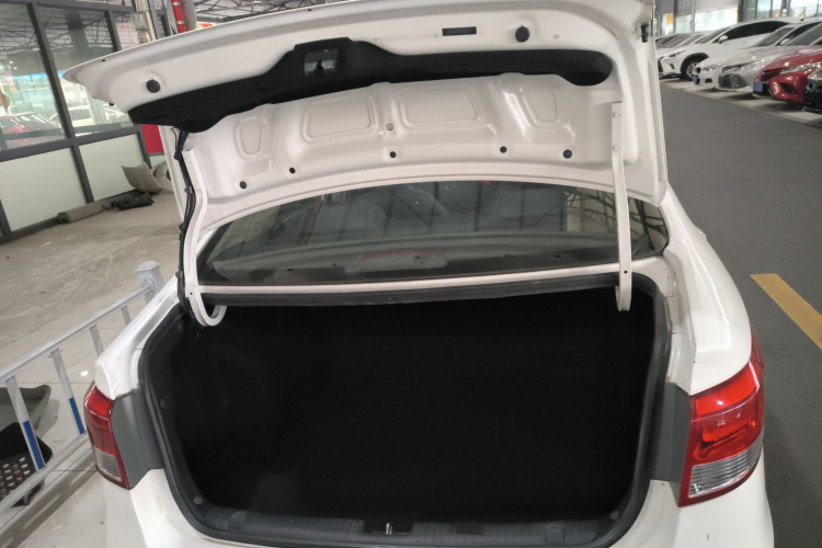 Kia K2 2016 car image #22