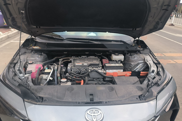 Toyota bZ4X 2023 immagine di auto #22