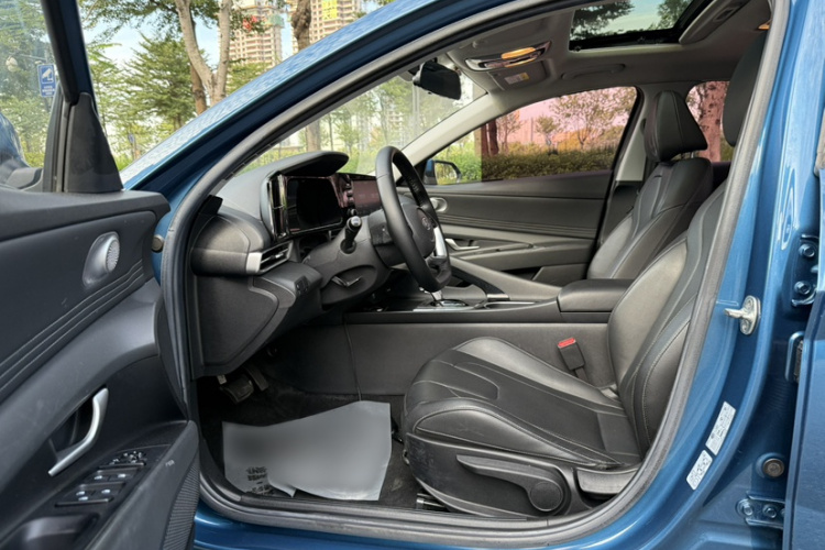 现代 伊兰特 2021 汽车图片 #22