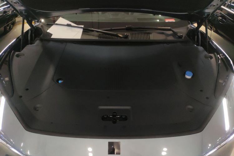 Lynk & Co 2024 #22 Lynk & Co 2024 car image #22