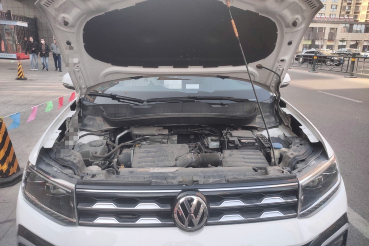 Volkswagen T-Cross 2019 #22 Volkswagen T-Cross 2019 car image #22