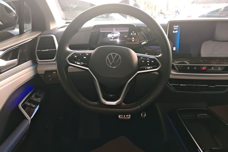 Volkswagen ID.6 Crozz 2021 #22 Volkswagen ID.6 Crozz 2021 car image #22