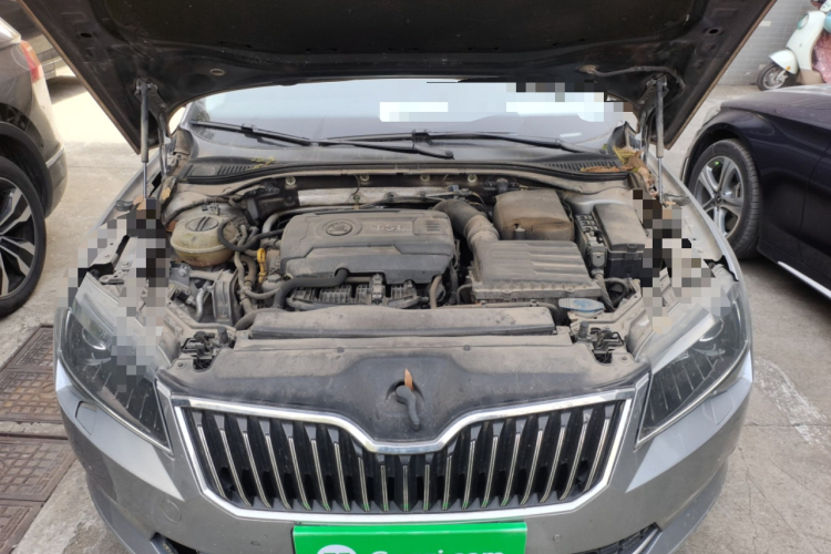 Skoda Superb 2016 car image #22