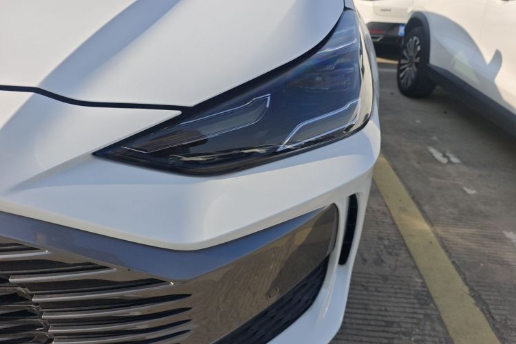 MG ONE 2022 car image #22