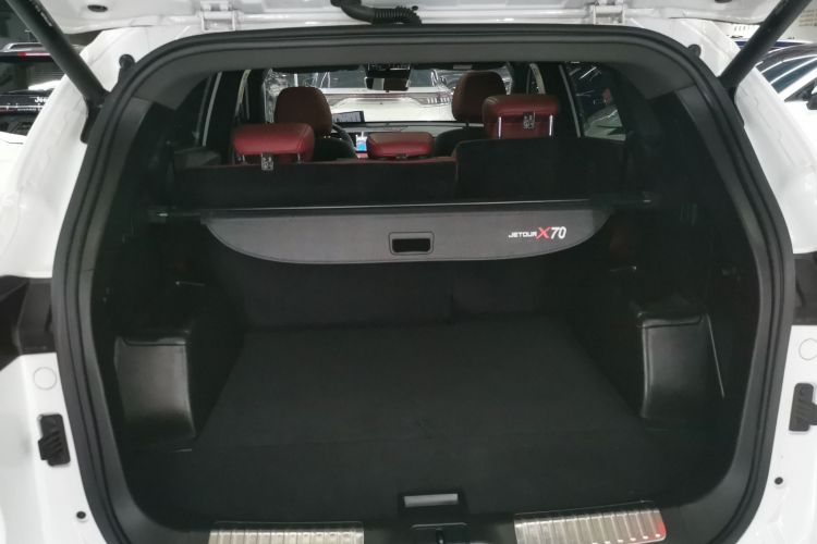 X70 PLUS 2022 car image #22