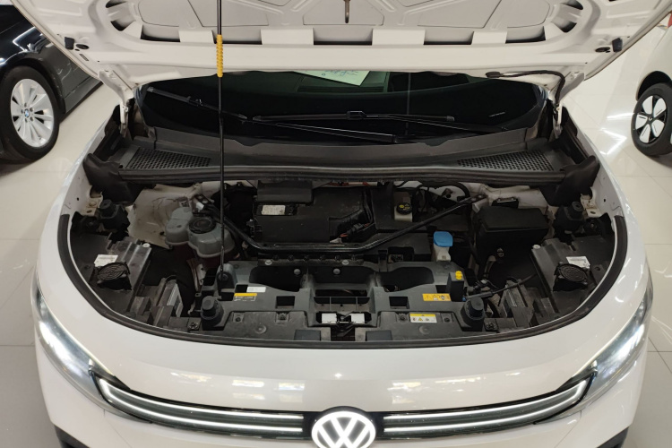 Volkswagen ID.6 Crozz 2022 immagine di auto #22