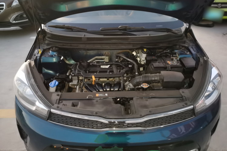 Kia 2019 car image #22