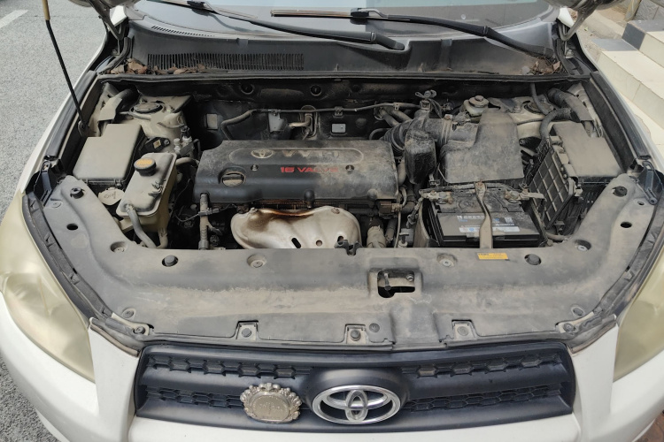 Toyota RAV4 2011 car image #22