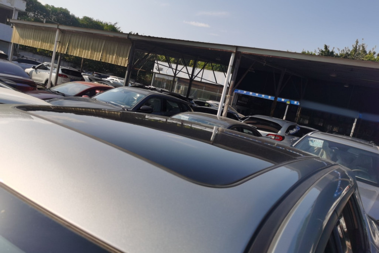 Changan UNI-Z PHEV 2025 car image #22