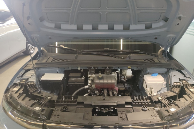 零跑汽车 零跑B01 2025 汽车图片 #22