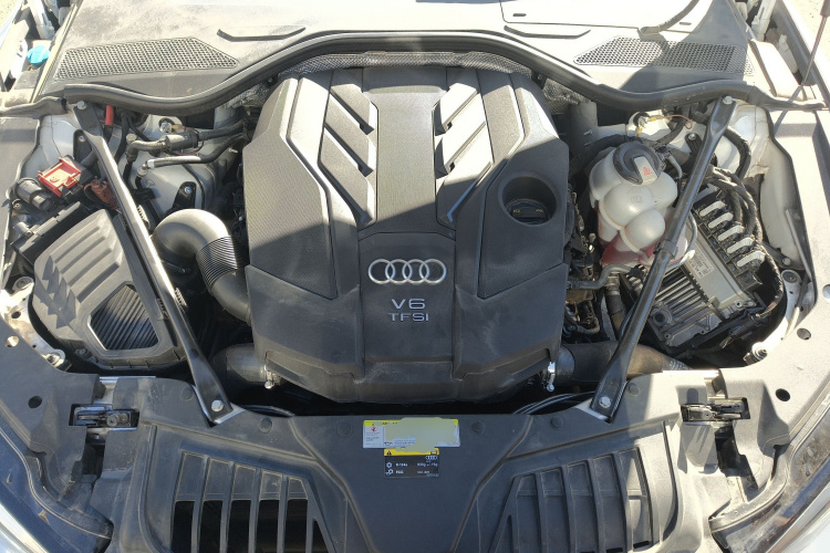 Audi A8 2019 image de voiture #22
